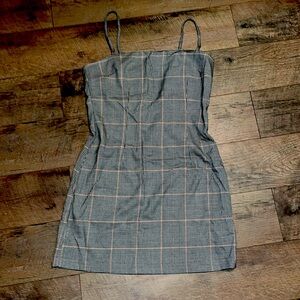 (NWT) Forever 21 spaghetti strap houndstooth zipper mini dress